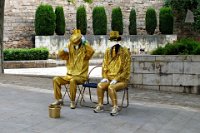 Street performers near the Cathederal